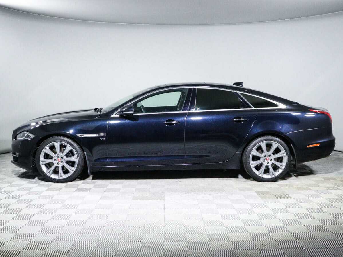 Jaguar XJ с пробегом — 2018 год. Фото: #7
