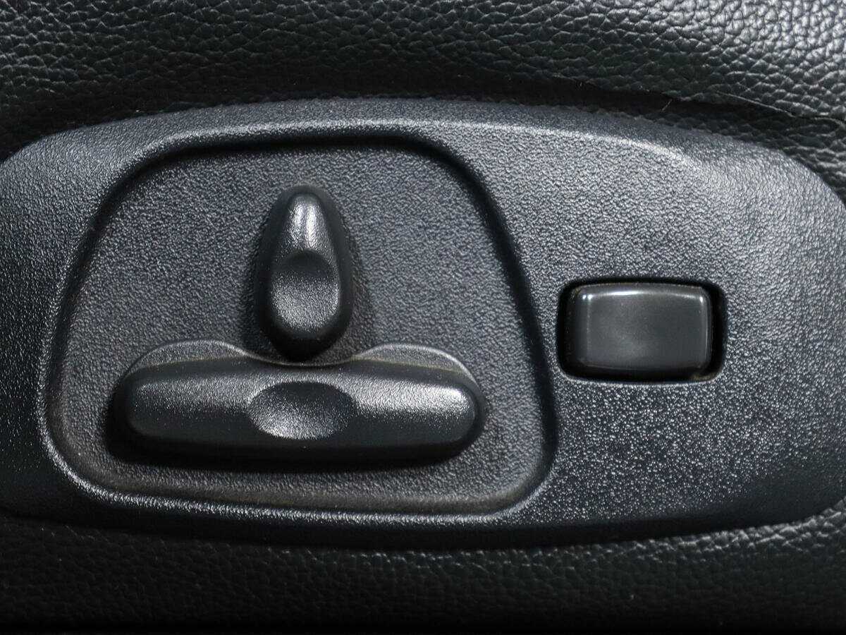 Mitsubishi Pajero с пробегом — 2011 год. Фото: #12