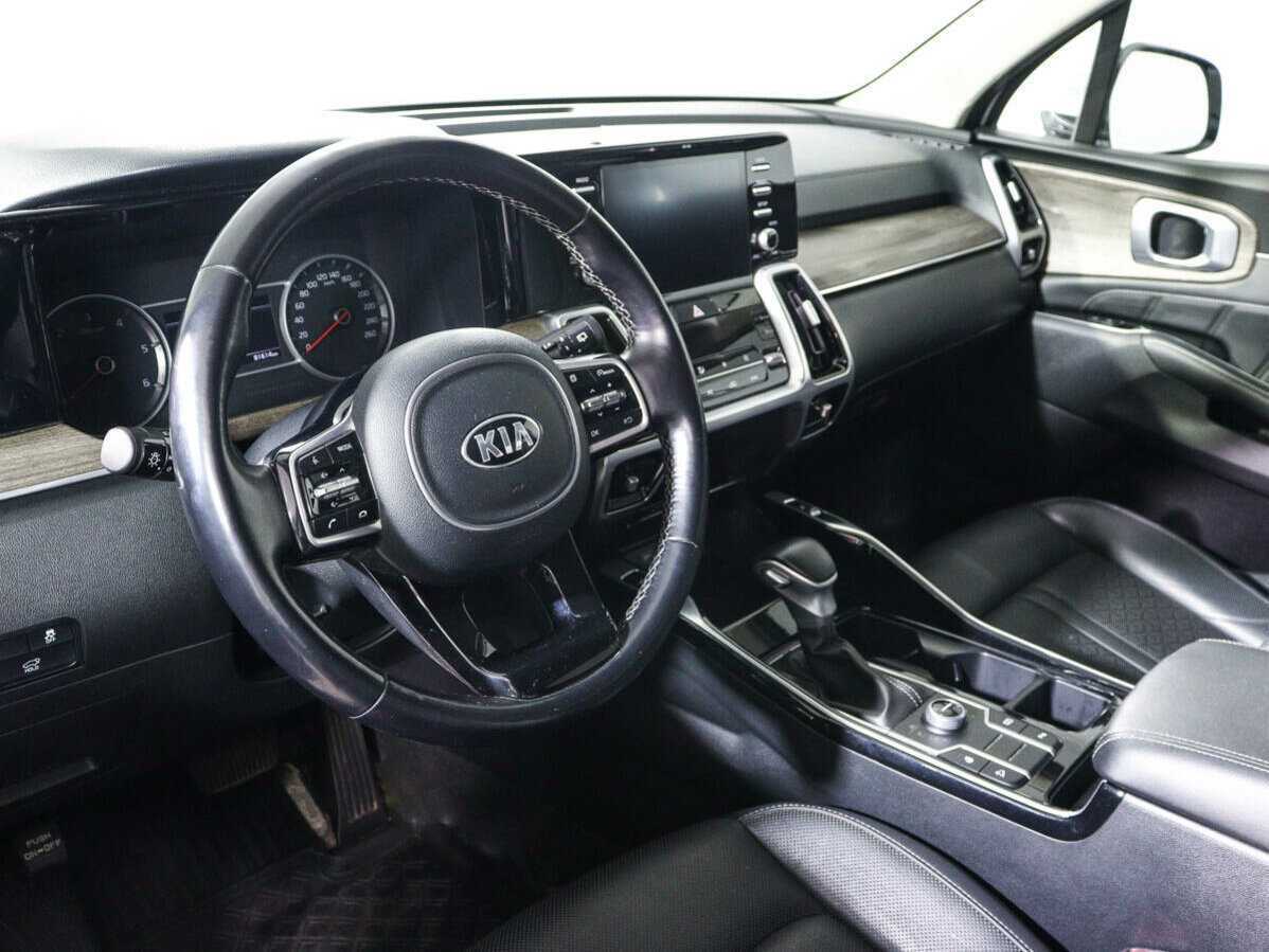 Kia Sorento с пробегом — 2020 год. Фото: #13