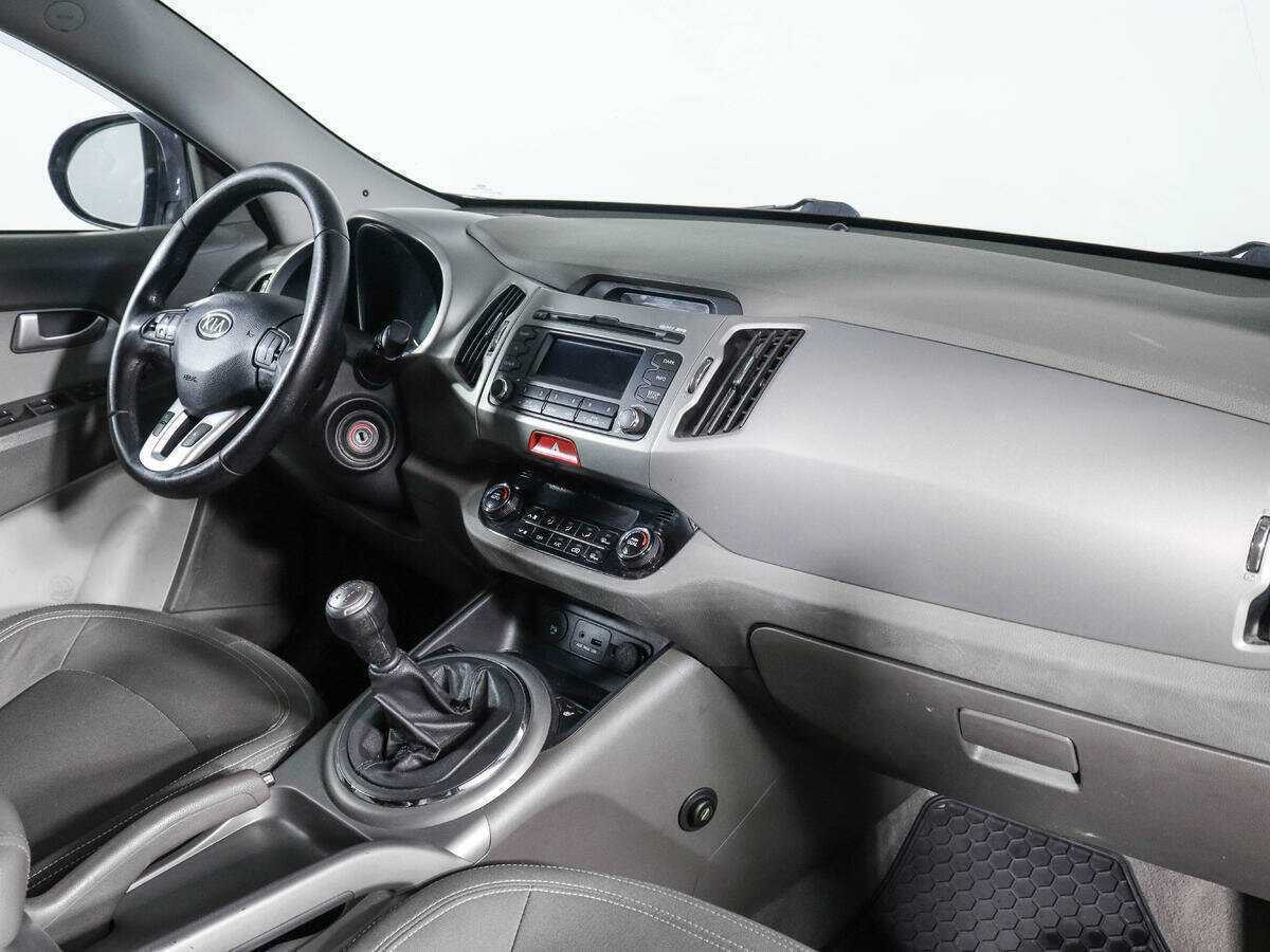 Kia Sportage с пробегом — 2010 год. Фото: #6