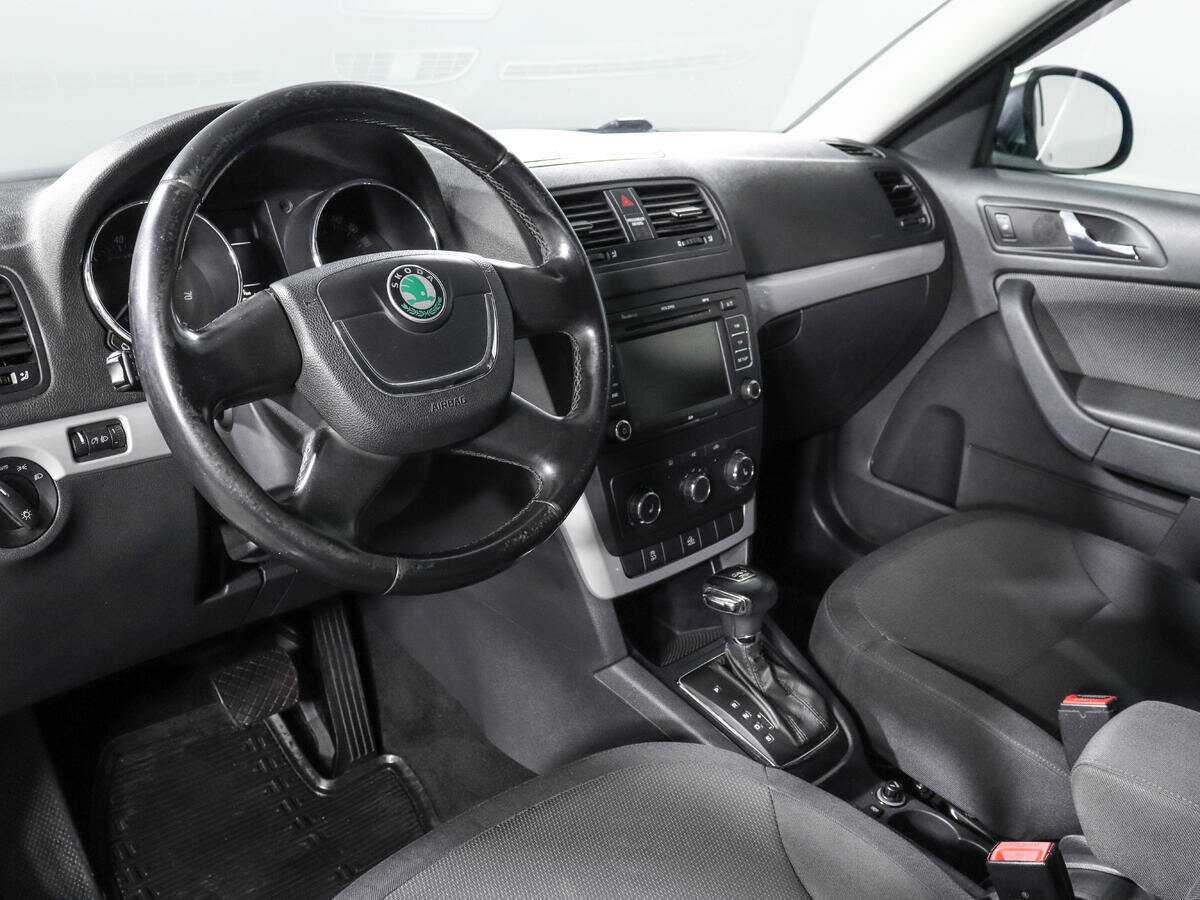 Skoda Yeti с пробегом — 2012 год. Фото: #10