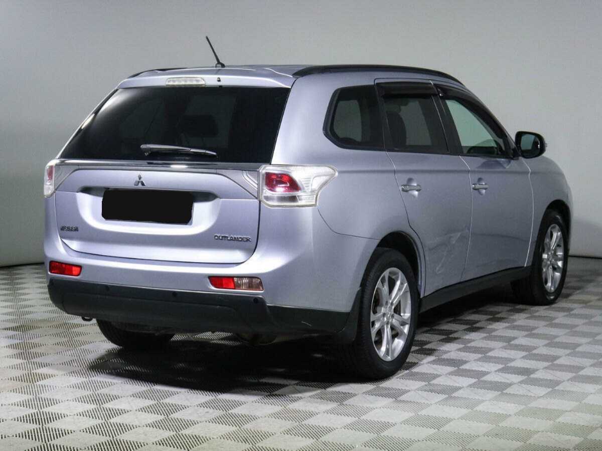 Mitsubishi Outlander с пробегом — 2012 год. Фото: #4