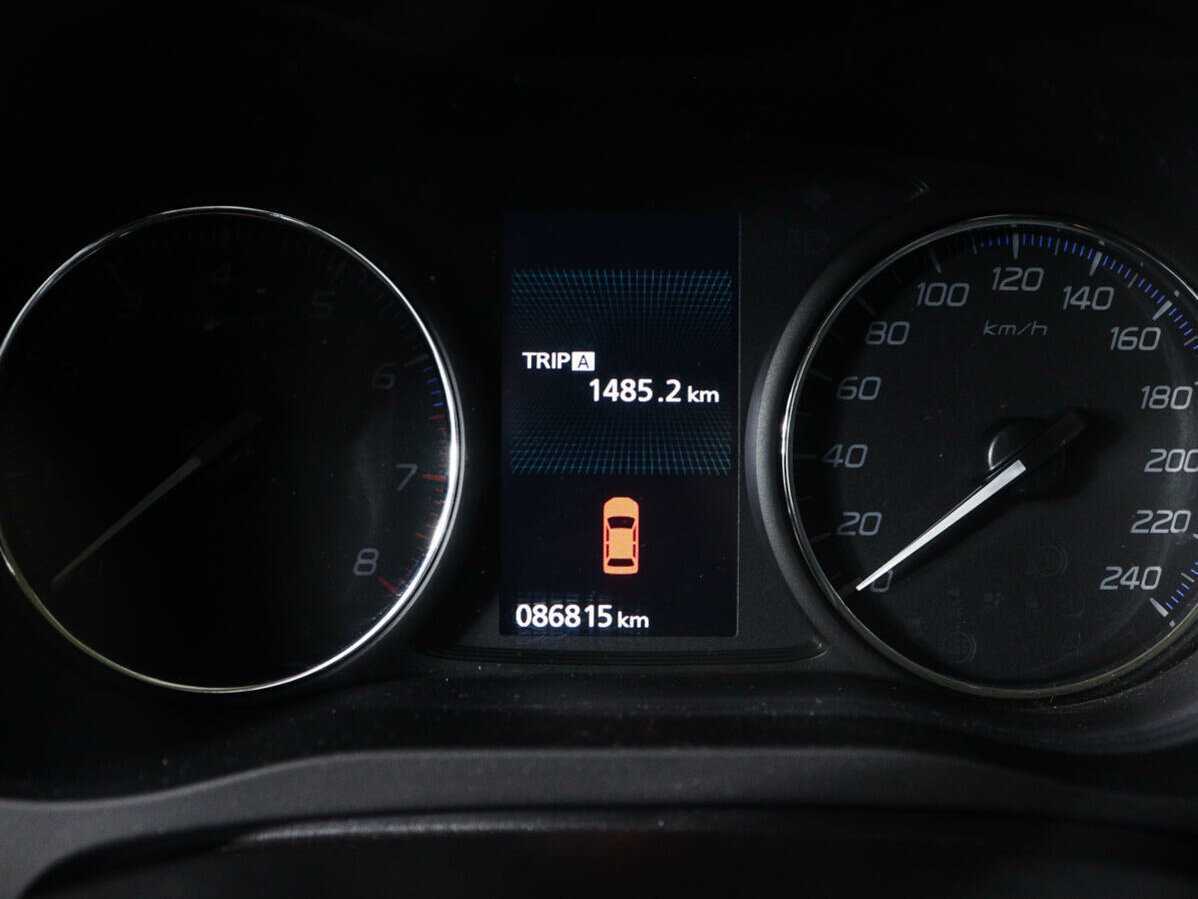 Mitsubishi Outlander с пробегом — 2012 год. Фото: #10