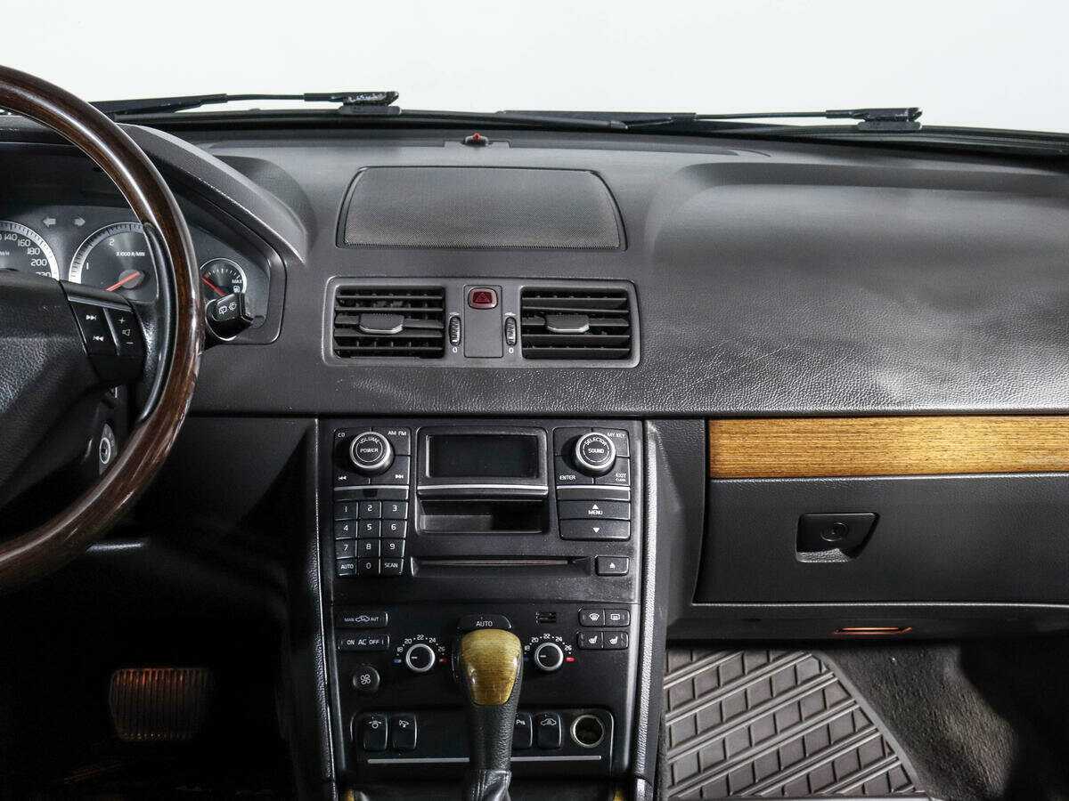 Volvo XC90 с пробегом — 2007 год. Фото: #12