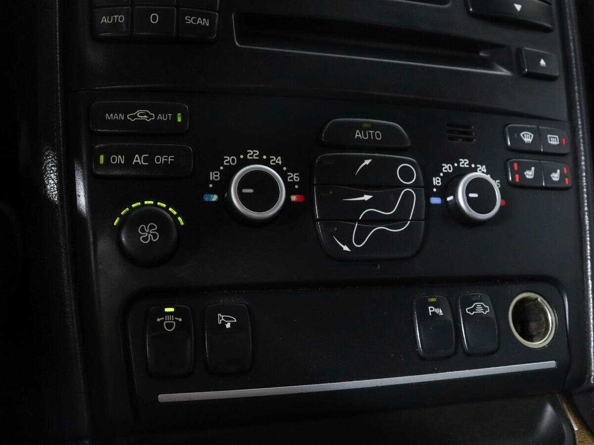 Volvo XC90 с пробегом — 2007 год. Фото: #14