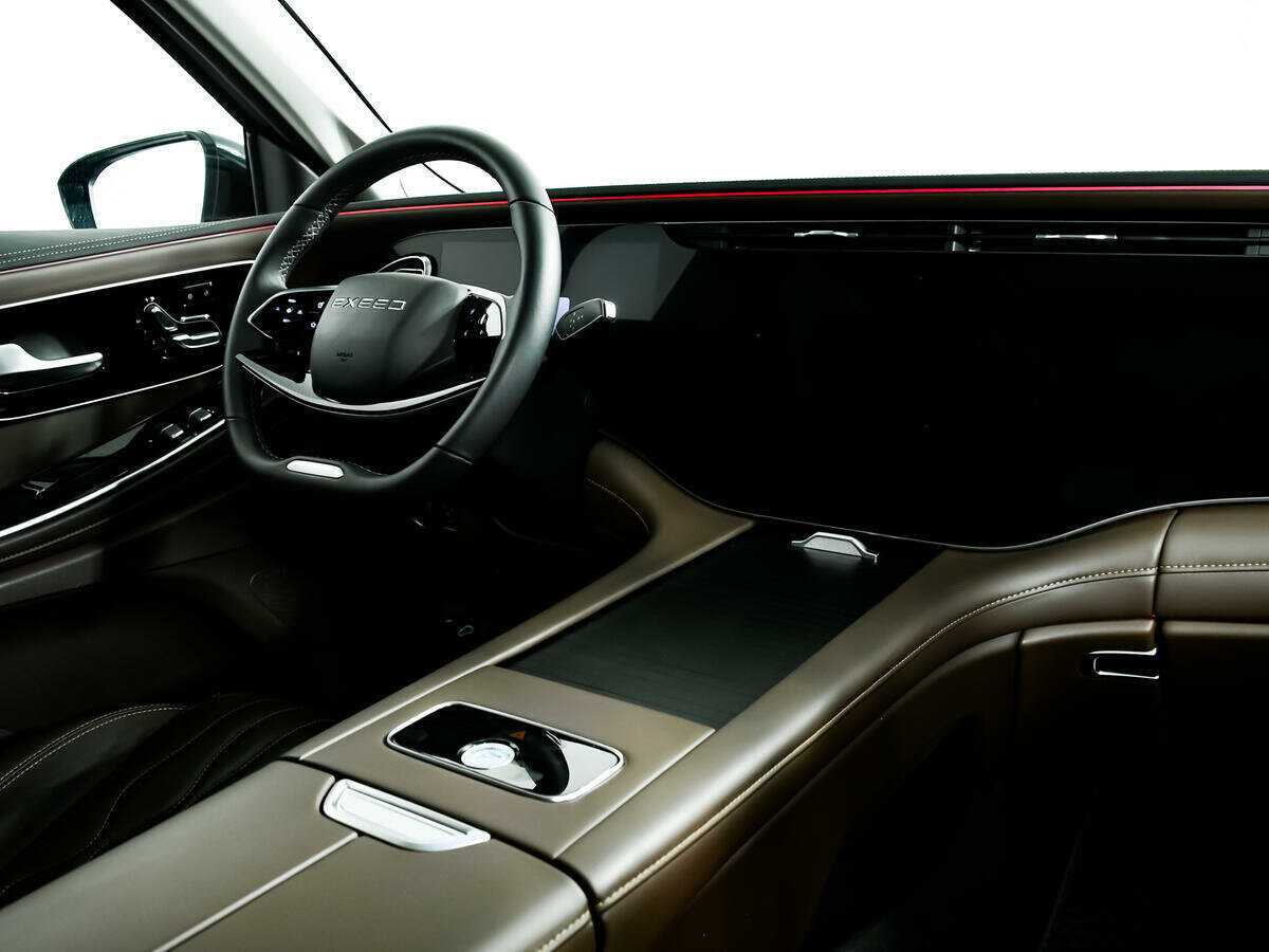 EXEED VX с пробегом — 2023 год. Фото: #8
