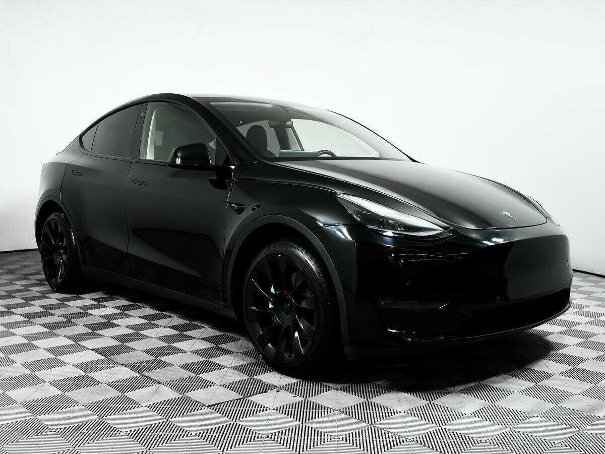 Tesla Model Y с пробегом — 2021 год. Фото: #2