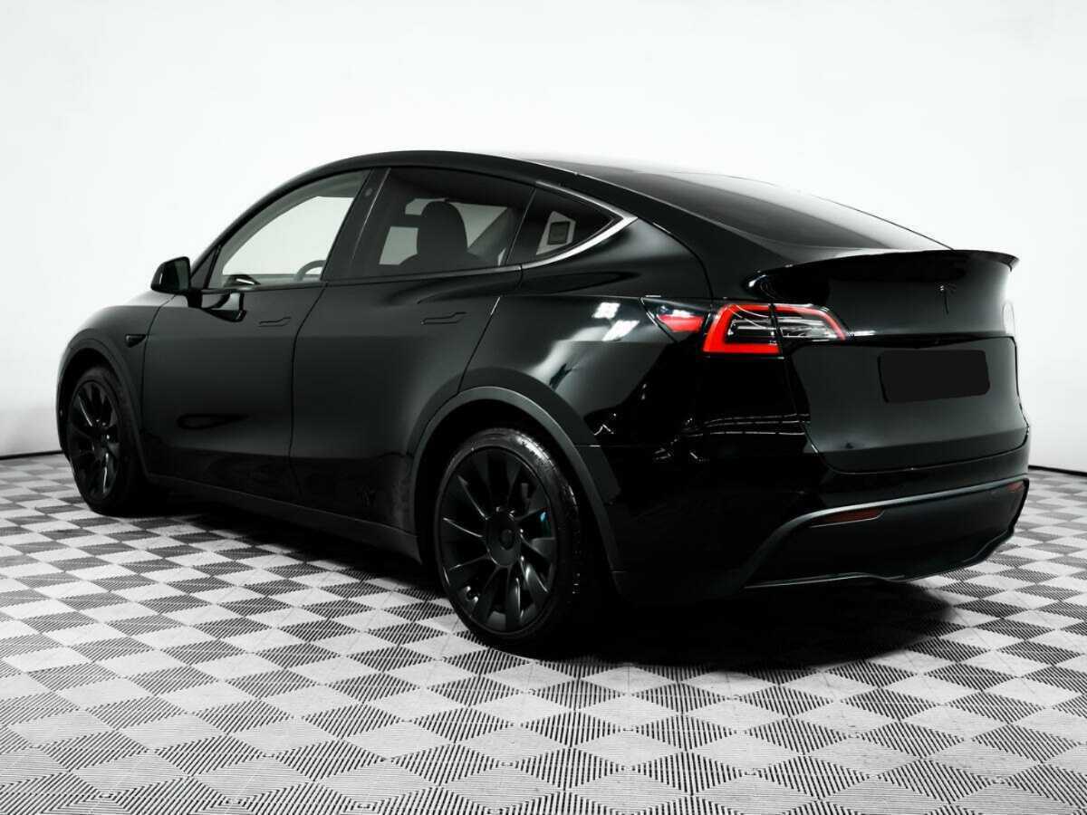 Tesla Model Y с пробегом — 2021 год. Фото: #6