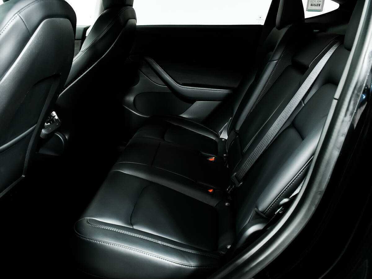 Tesla Model Y с пробегом — 2021 год. Фото: #9