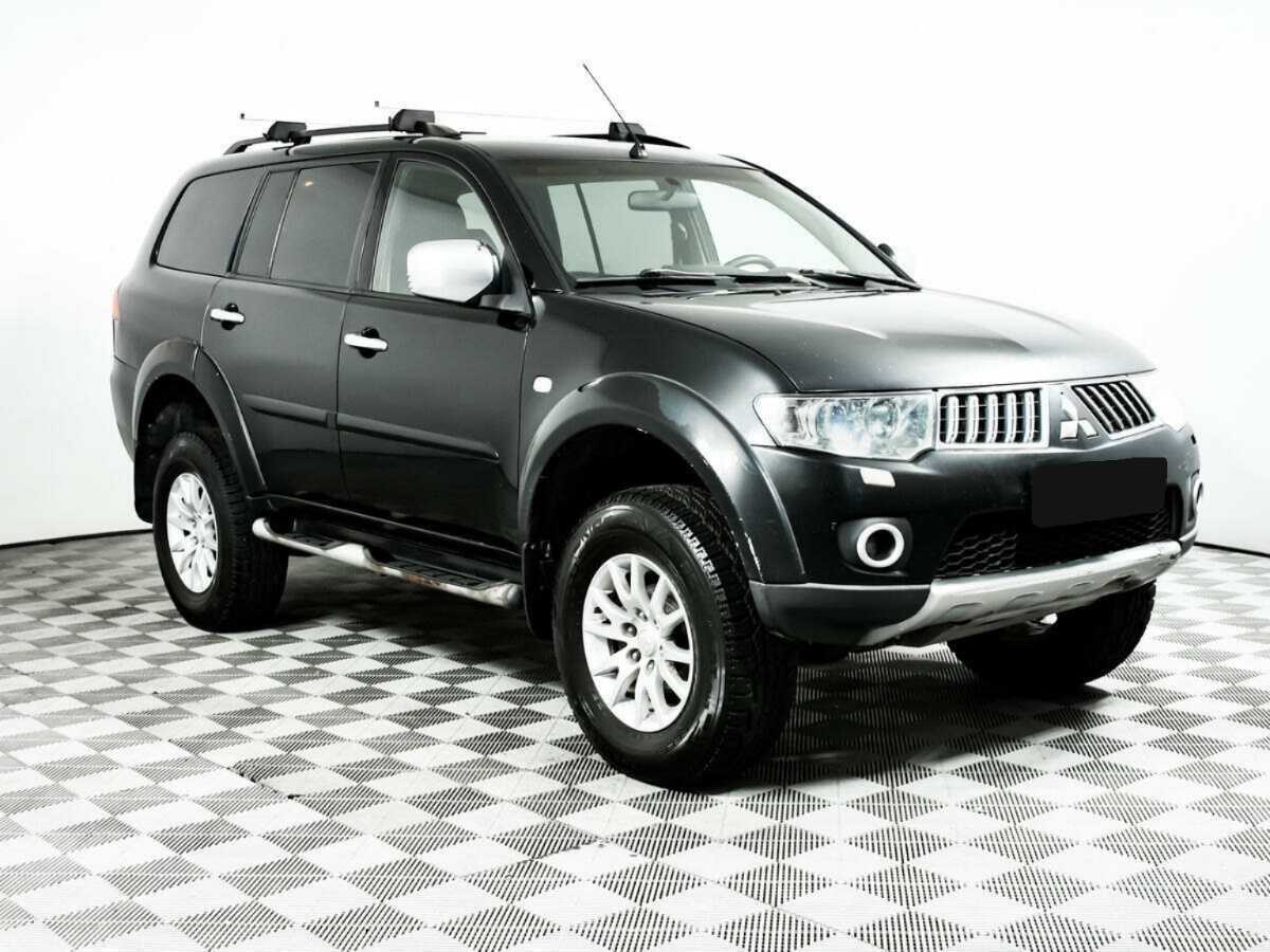 Mitsubishi Pajero Sport с пробегом — 2010 год. Фото: #2