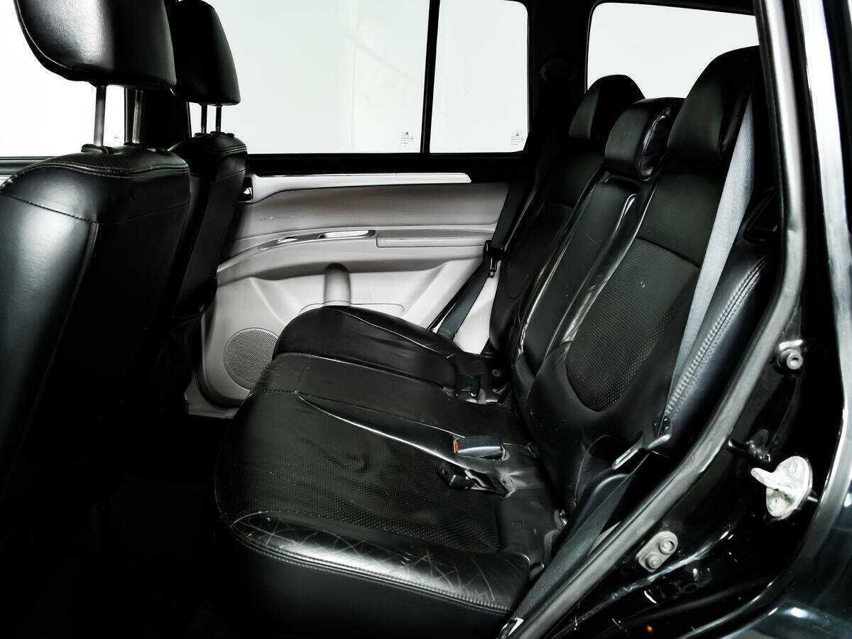 Mitsubishi Pajero Sport с пробегом — 2010 год. Фото: #11