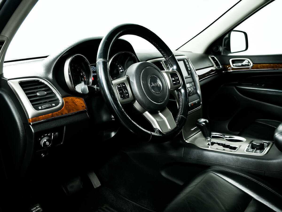 Jeep Grand Cherokee с пробегом — 2011 год. Фото: #12