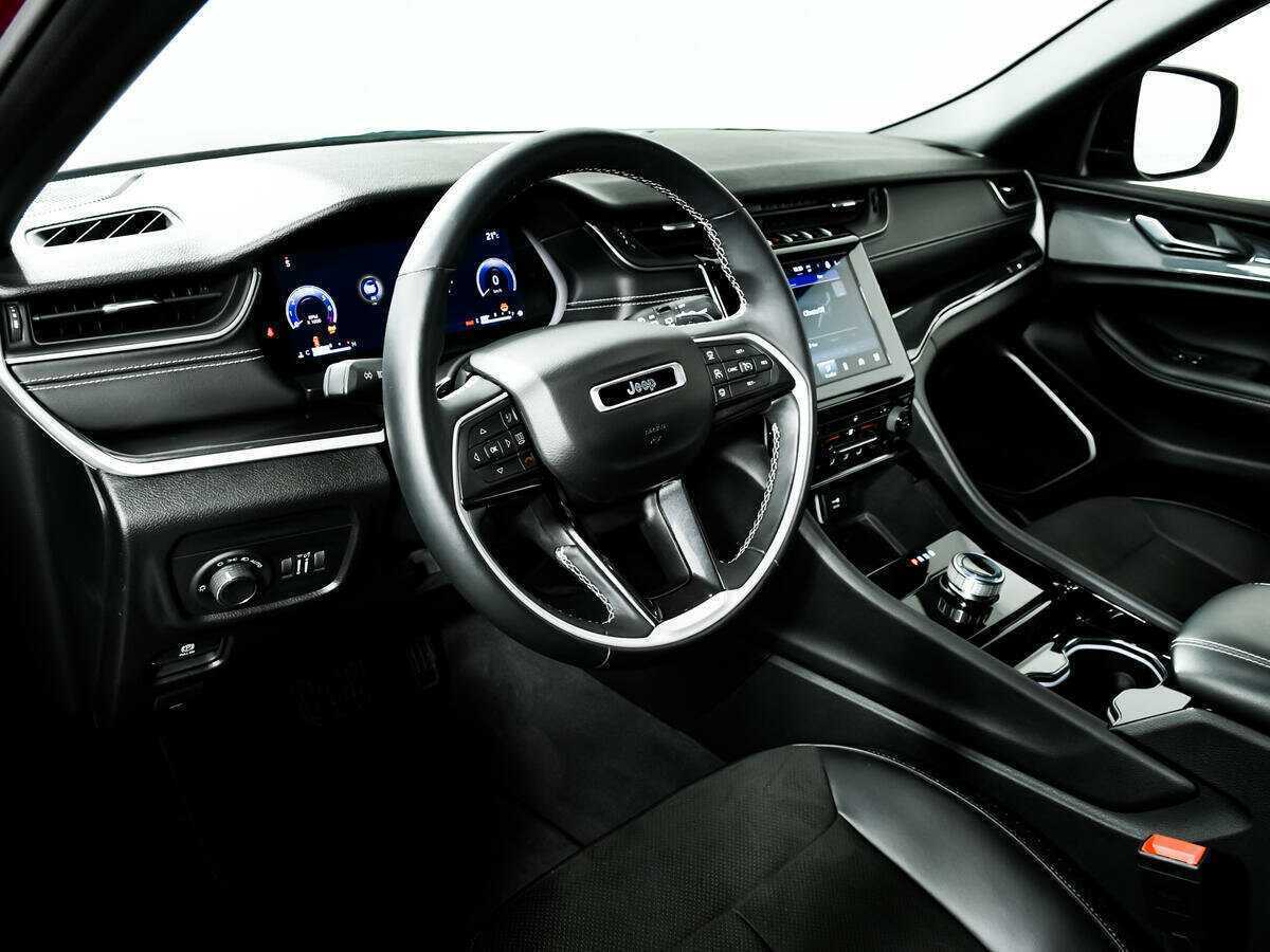 Jeep Grand Cherokee с пробегом — 2021 год. Фото: #13