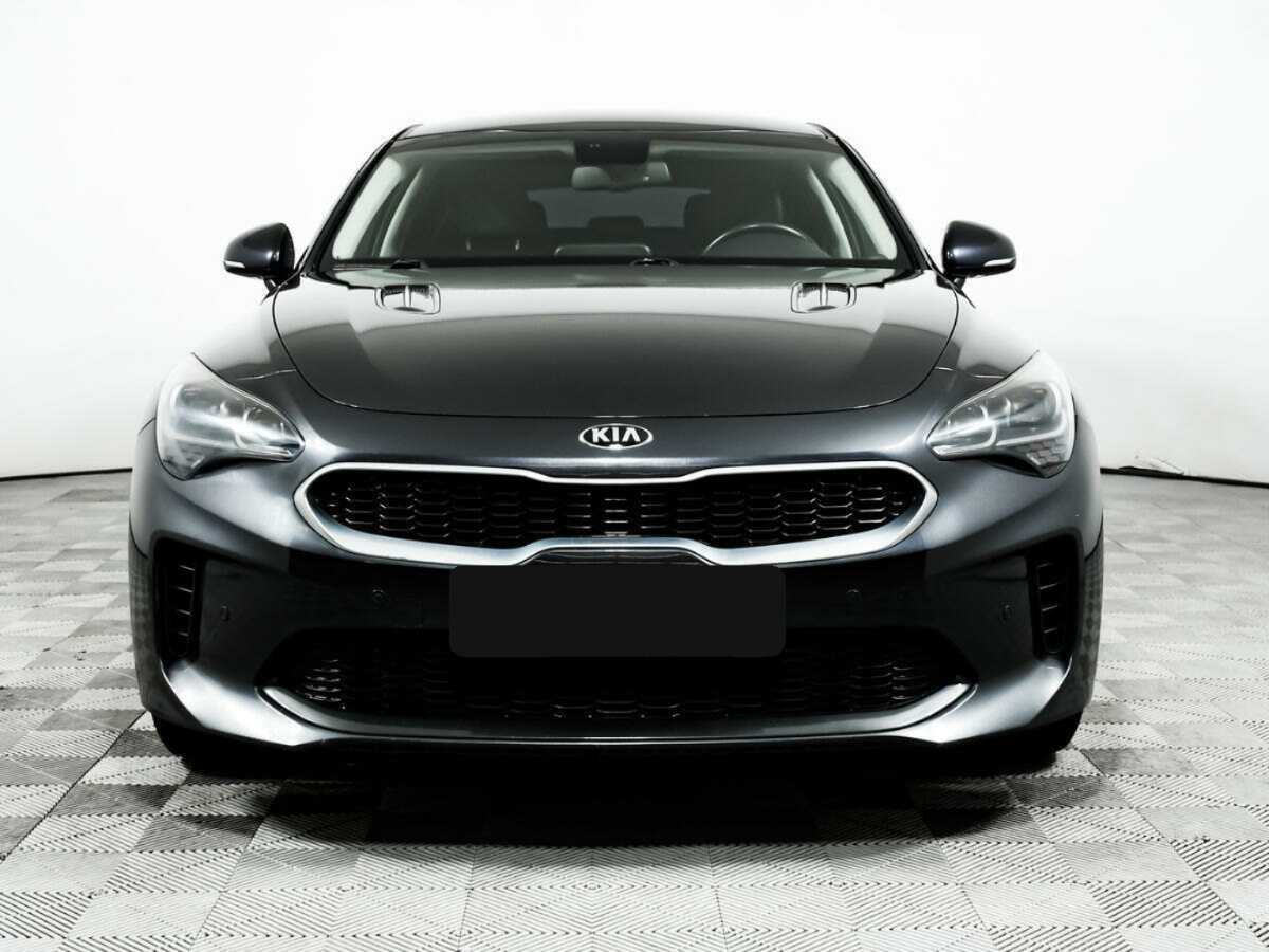 Kia Stinger с пробегом — 2018 год. Фото: #1