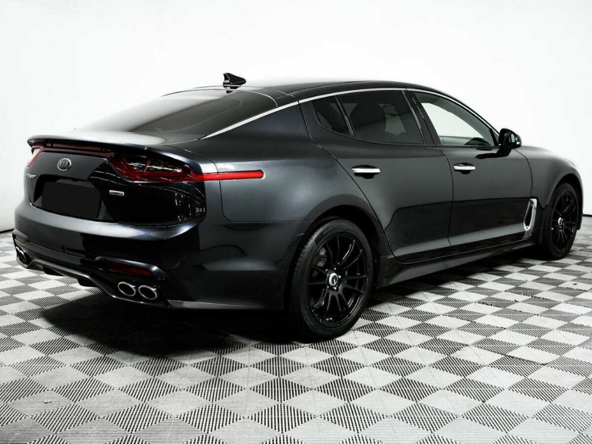 Kia Stinger с пробегом — 2018 год. Фото: #3