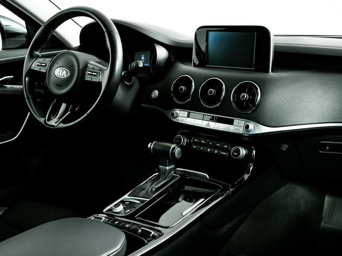 Kia Stinger с пробегом — 2018 год. Фото: #6