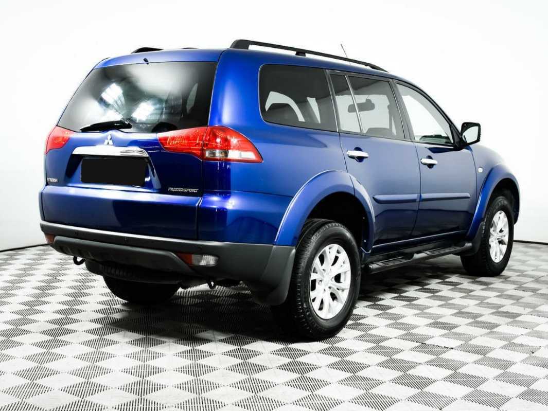Mitsubishi Pajero Sport с пробегом — 2014 год. Фото: #4