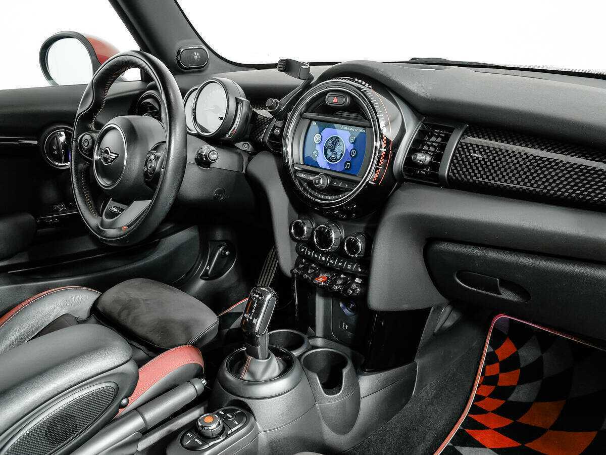 Mini Hatch с пробегом — 2018 год. Фото: #8