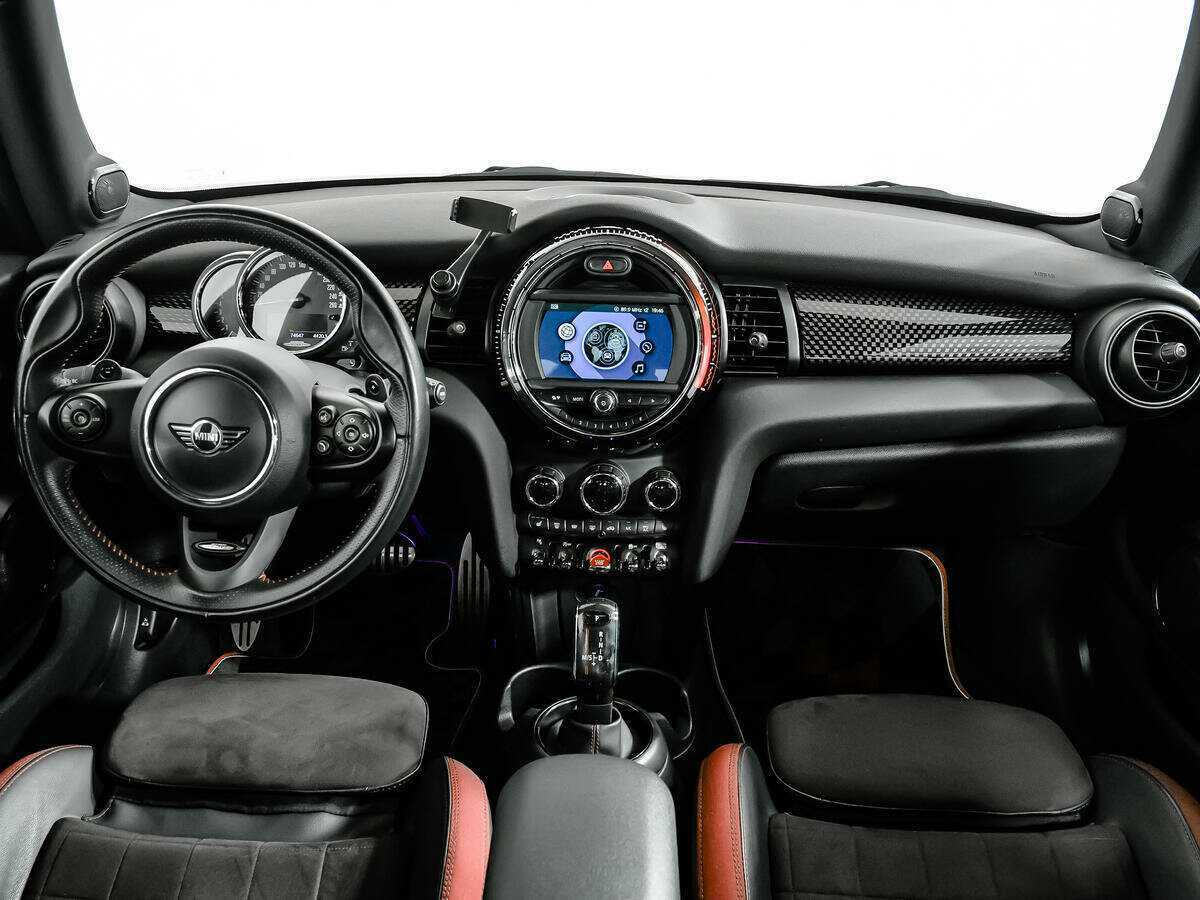 Mini Hatch с пробегом — 2018 год. Фото: #10