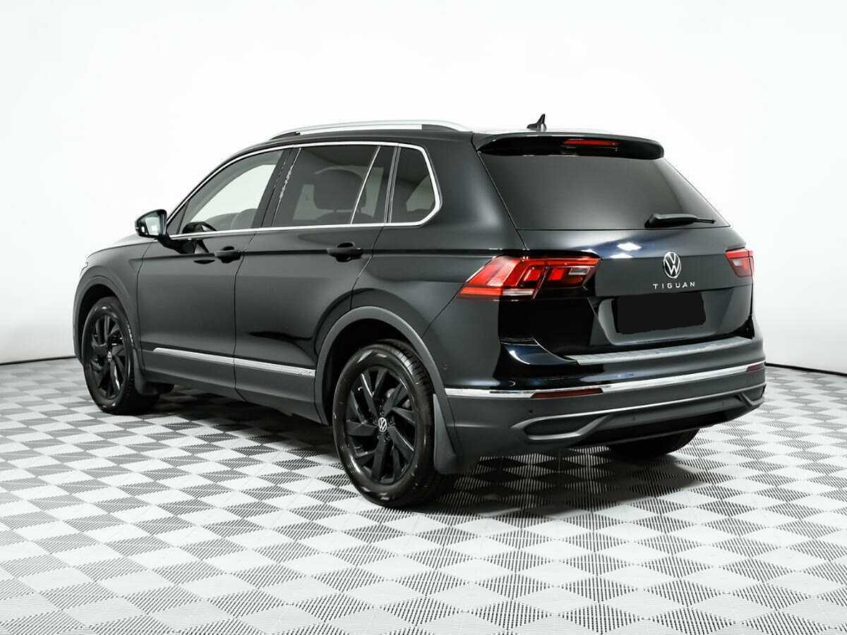 Volkswagen Tiguan с пробегом — 2021 год. Фото: #6