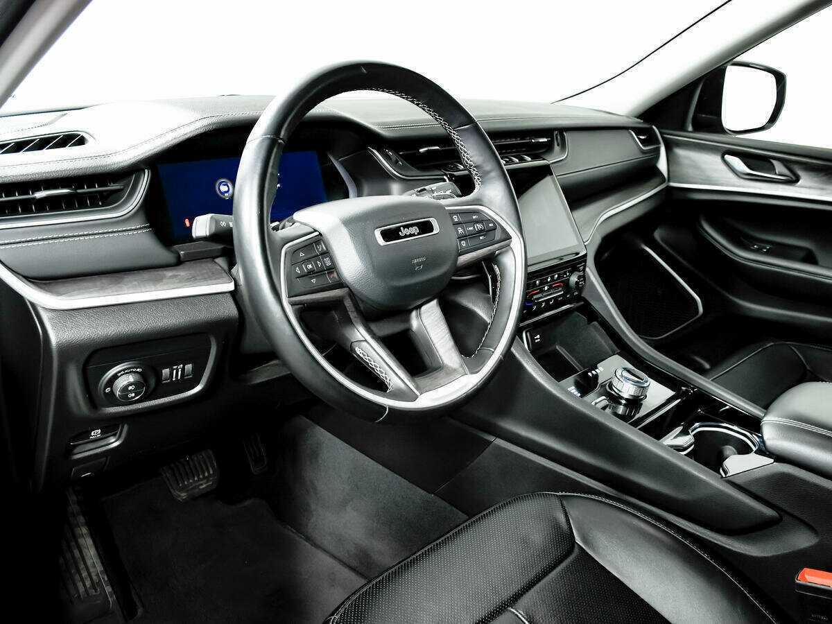 Jeep Grand Cherokee с пробегом — 2022 год. Фото: #13