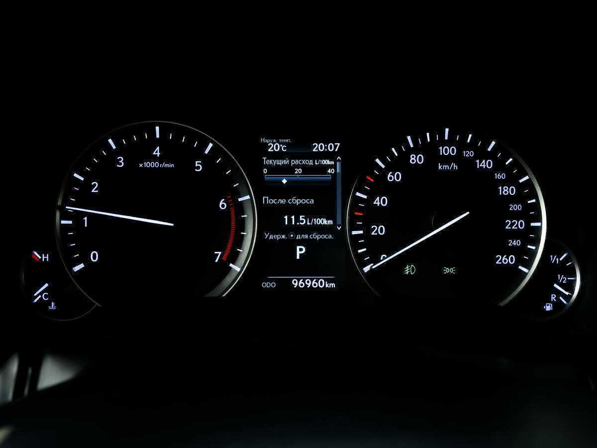 Lexus RX с пробегом — 2017 год. Фото: #9