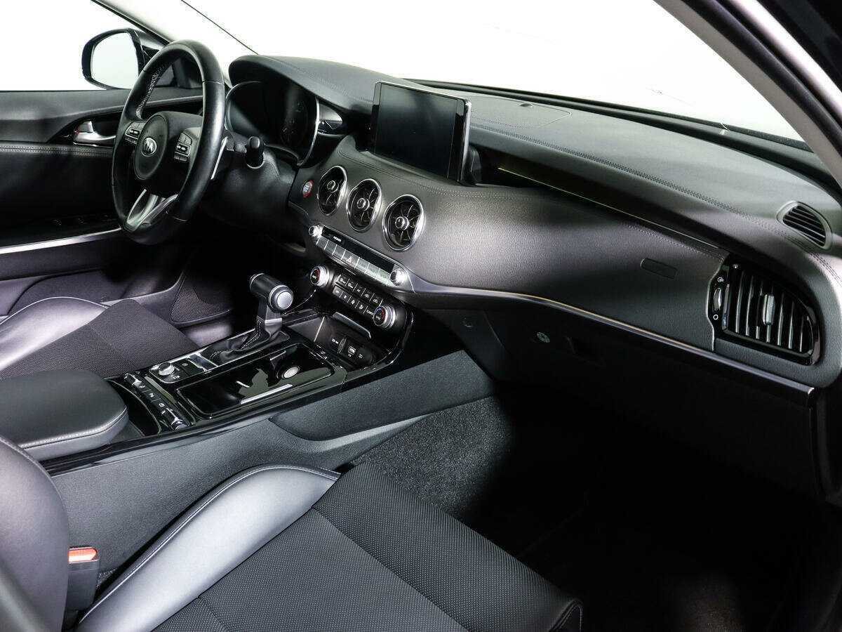 Kia Stinger с пробегом — 2021 год. Фото: #6