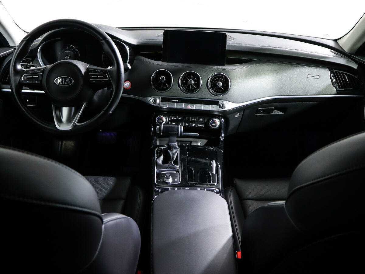 Kia Stinger с пробегом — 2021 год. Фото: #9