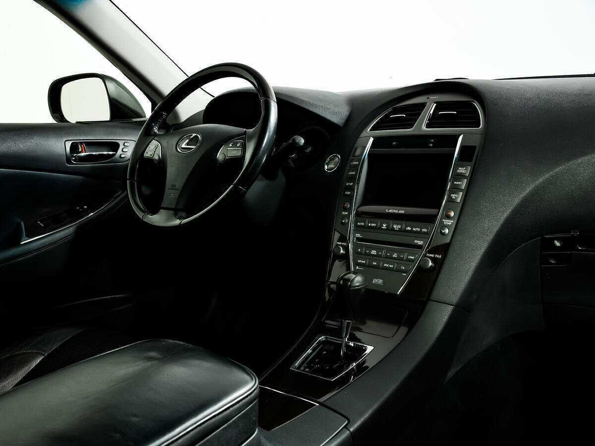 Lexus ES с пробегом — 2012 год. Фото: #8