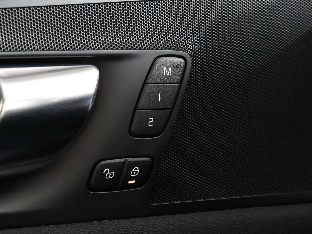 Volvo XC60 с пробегом — 2020 год. Фото: #12