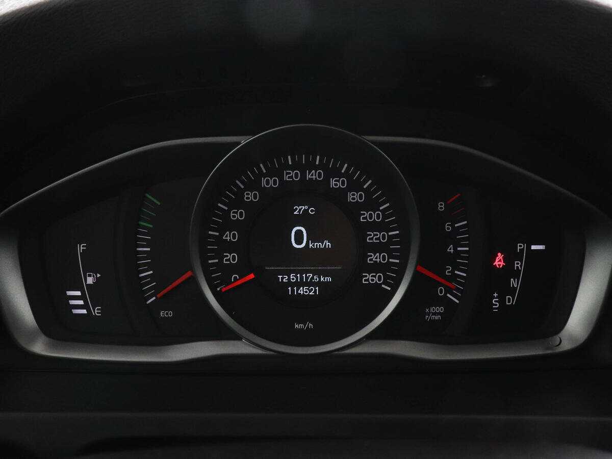 Volvo S60 с пробегом — 2013 год. Фото: #10