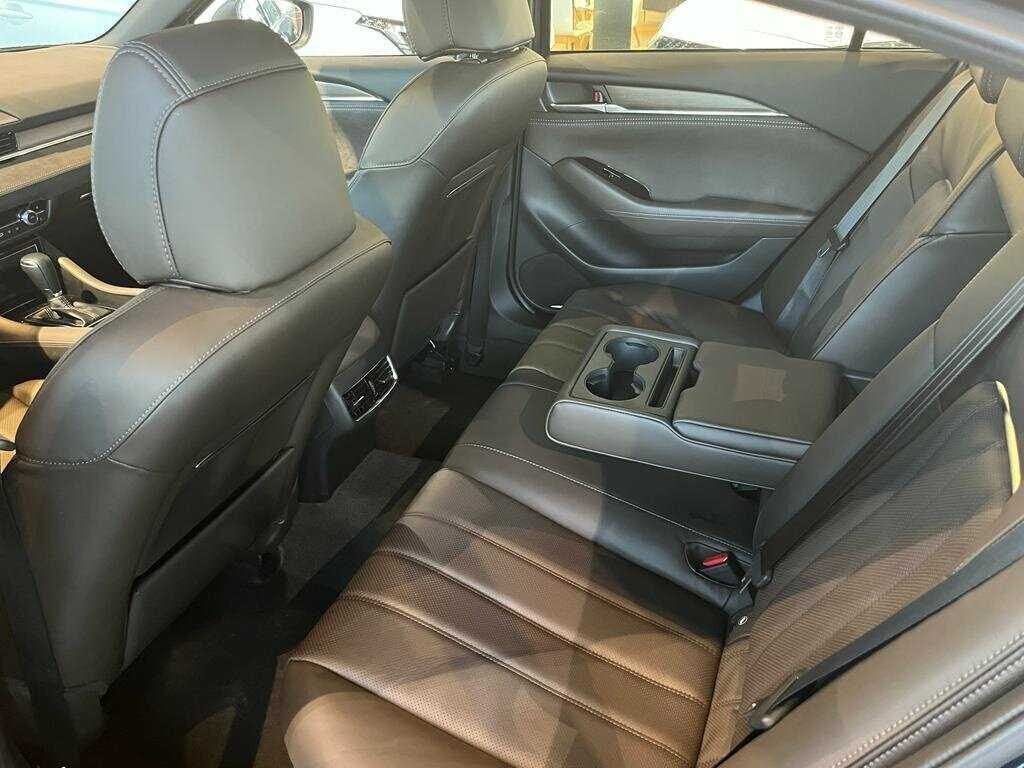 Mazda 6 с пробегом — 2023 год. Фото: #13