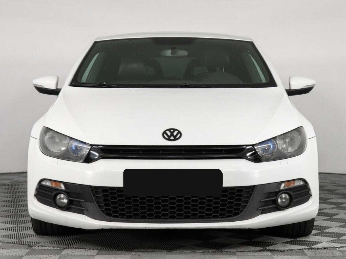 Volkswagen Scirocco с пробегом — 2011 год. Фото: #1