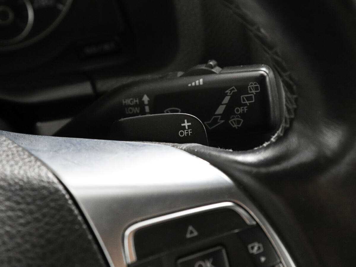 Volkswagen Scirocco с пробегом — 2011 год. Фото: #12