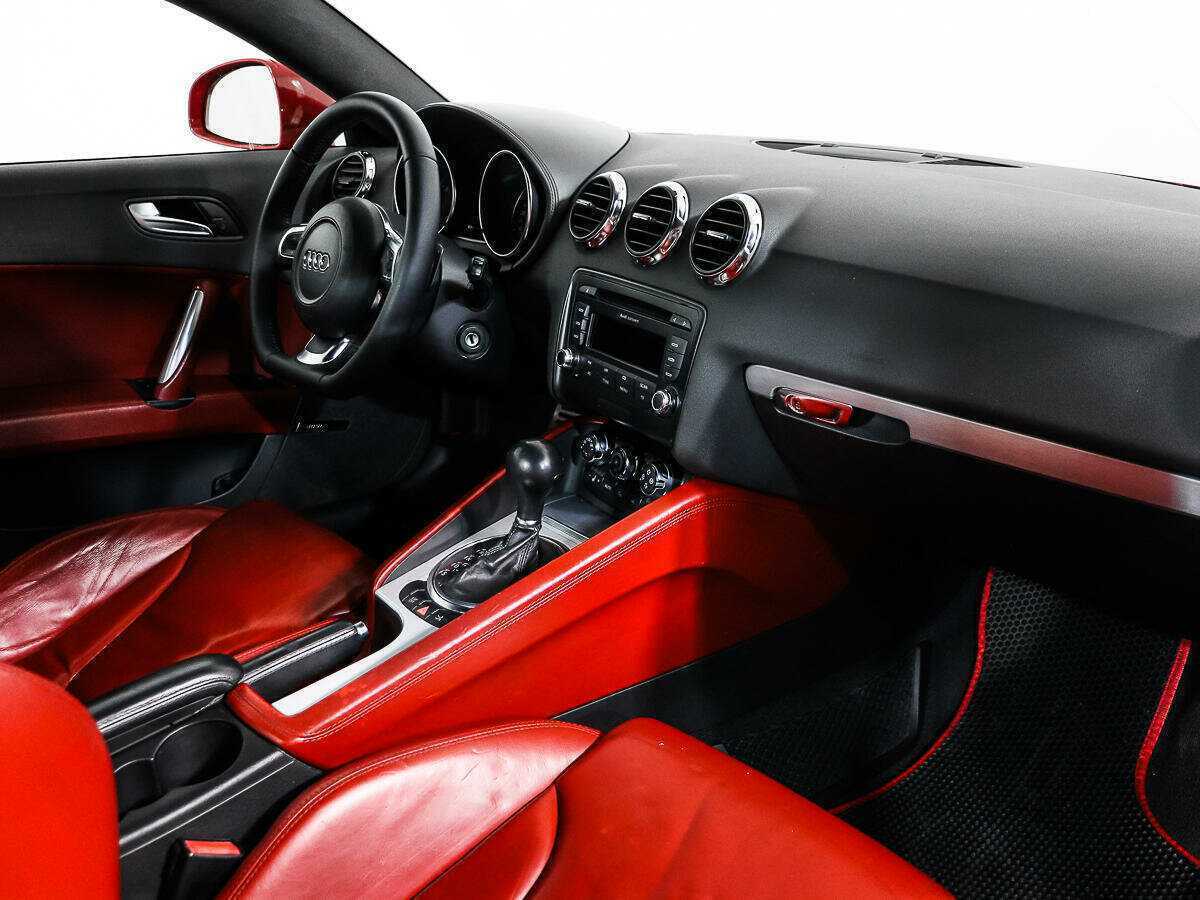 Audi TT с пробегом — 2006 год. Фото: #9