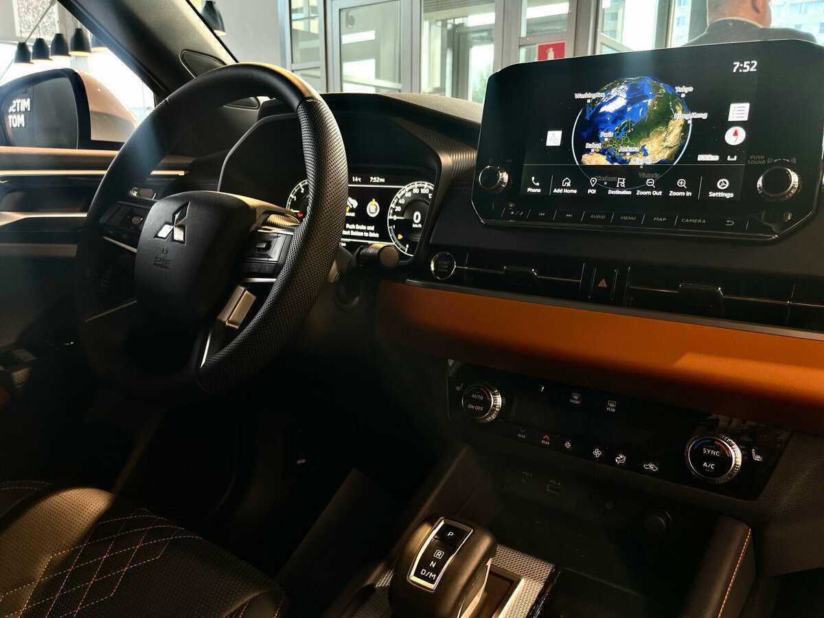 Mitsubishi Outlander с пробегом — 2022 год. Фото: #6