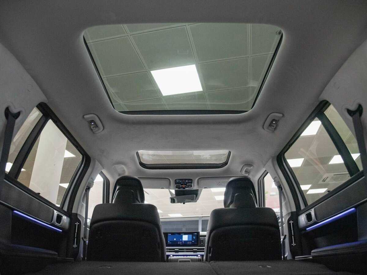 Hyundai Santa Fe с пробегом — 2024 год. Фото: #10