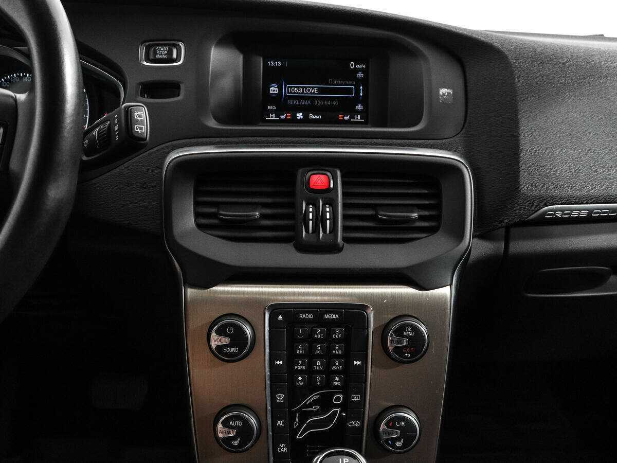 Volvo V40 Cross Country с пробегом — 2014 год. Фото: #12