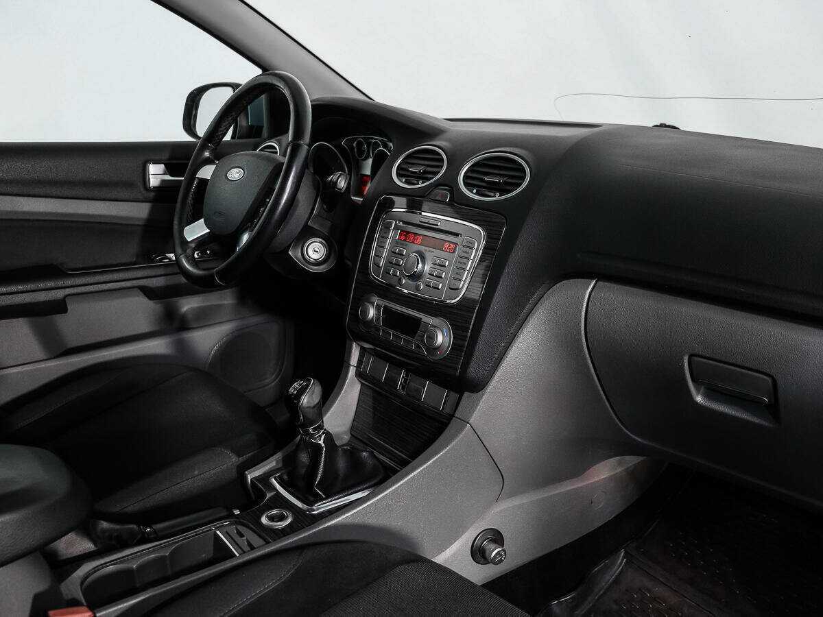 Ford Focus с пробегом — 2008 год. Фото: #10