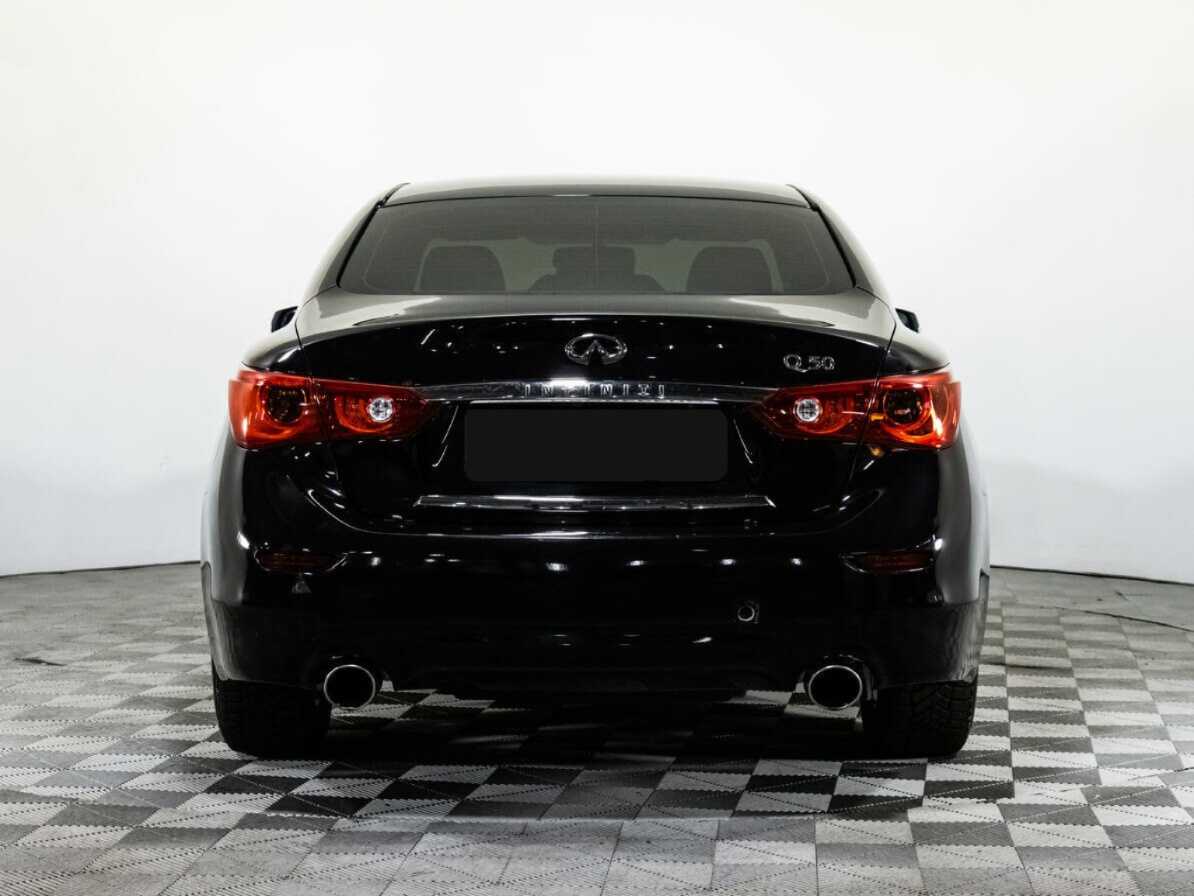 Infiniti Q50 с пробегом — 2014 год. Фото: #4