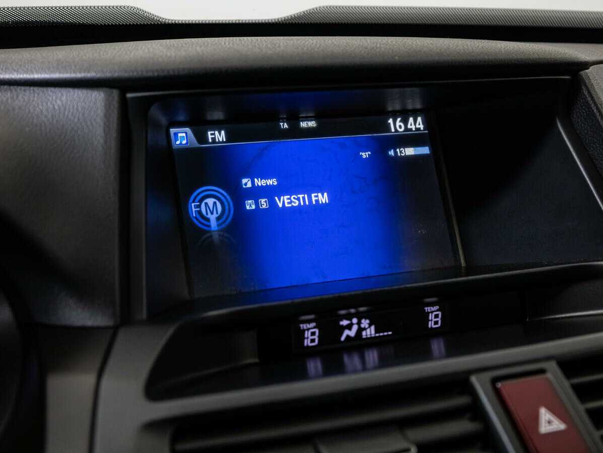 Honda Crosstour с пробегом — 2014 год. Фото: #12