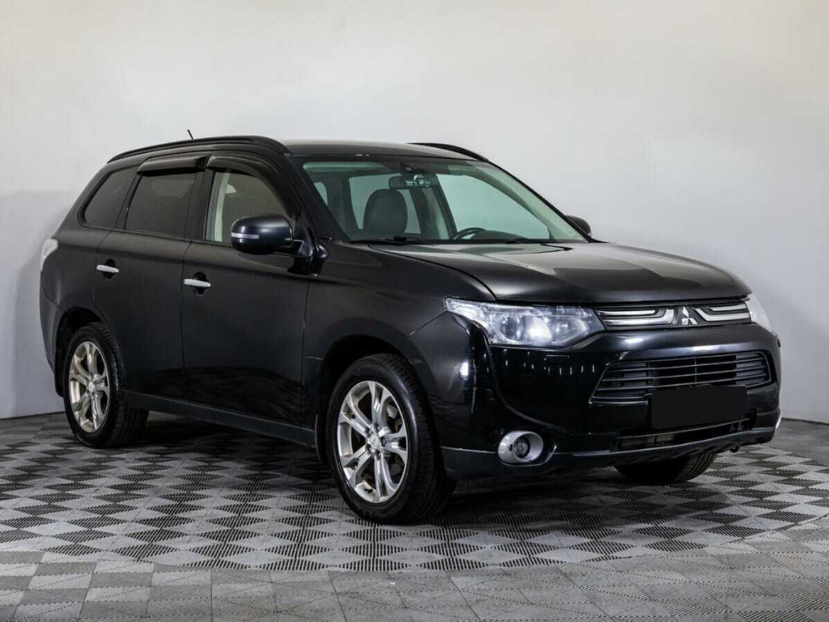 Mitsubishi Outlander с пробегом — 2012 год. Фото: #2