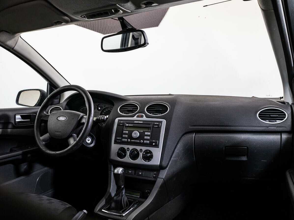 Ford Focus с пробегом — 2005 год. Фото: #6