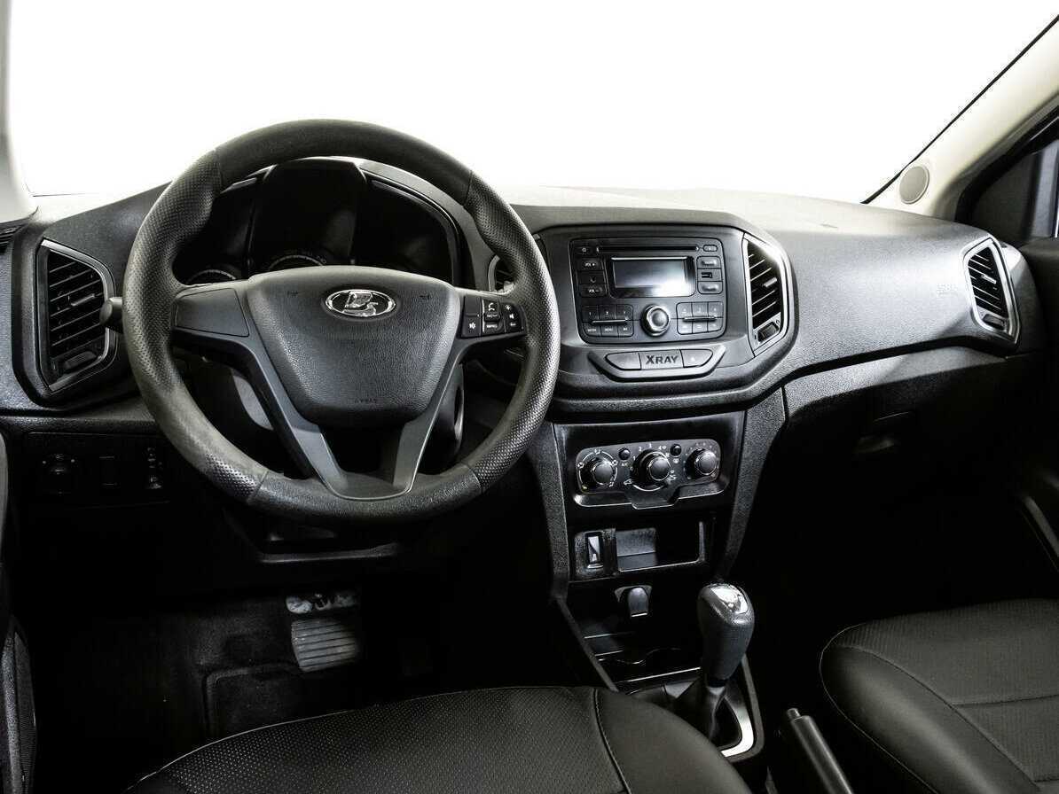 Lada (ВАЗ) XRAY с пробегом — 2017 год. Фото: #10