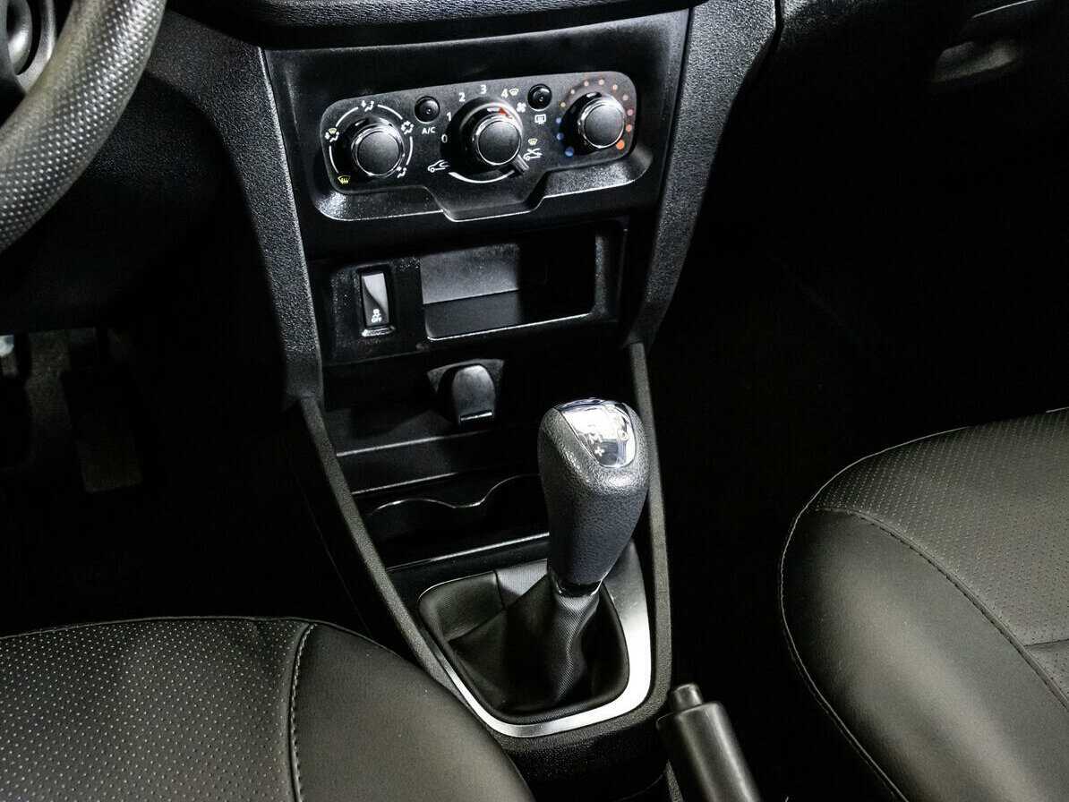 Lada (ВАЗ) XRAY с пробегом — 2017 год. Фото: #11