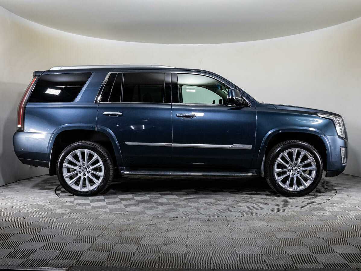 Cadillac Escalade с пробегом — 2018 год. Фото: #3