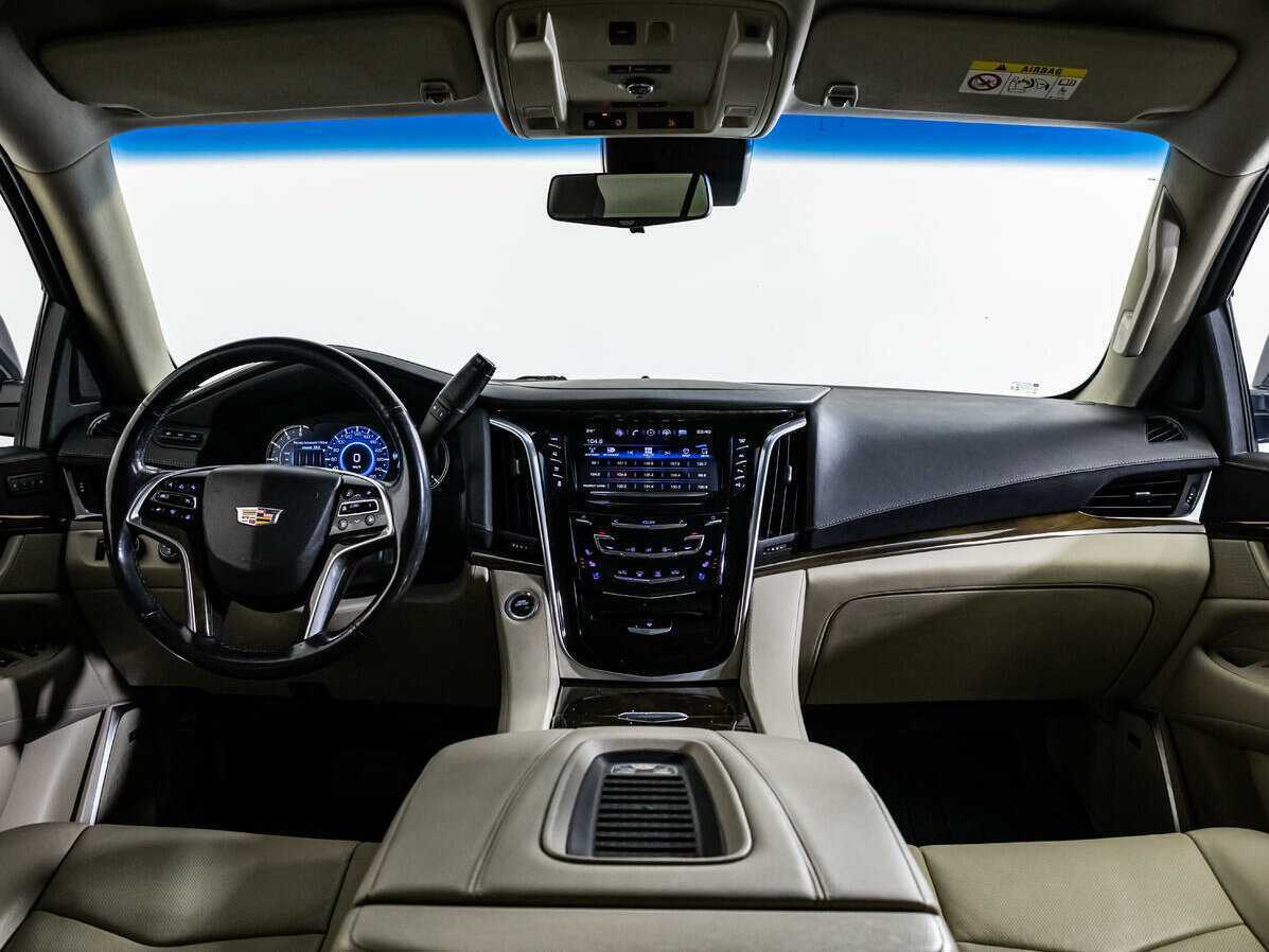 Cadillac Escalade с пробегом — 2018 год. Фото: #9