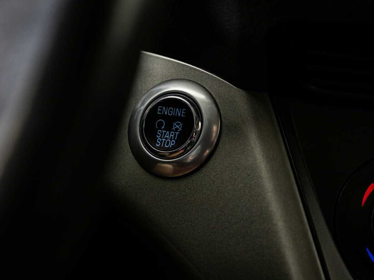 Ford Kuga с пробегом — 2014 год. Фото: #17