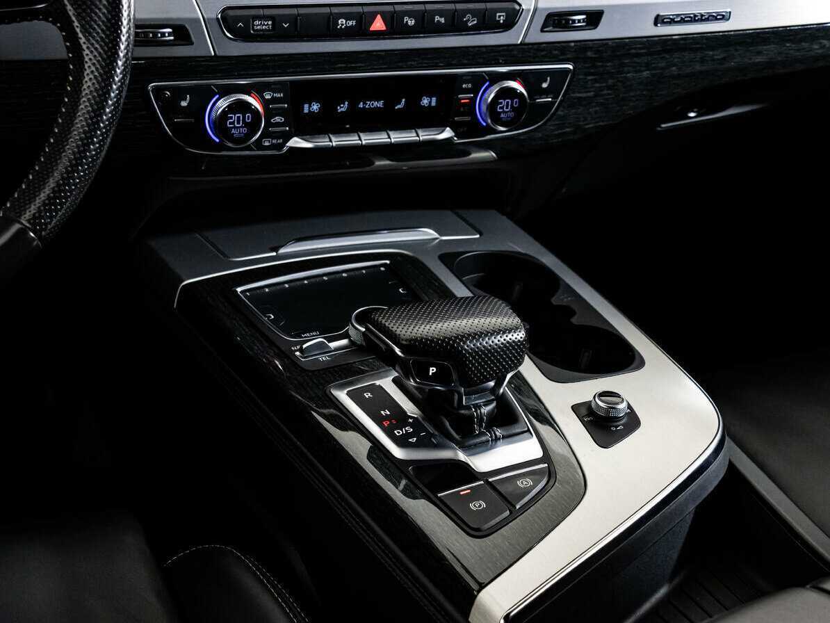 Audi Q7 с пробегом — 2015 год. Фото: #9