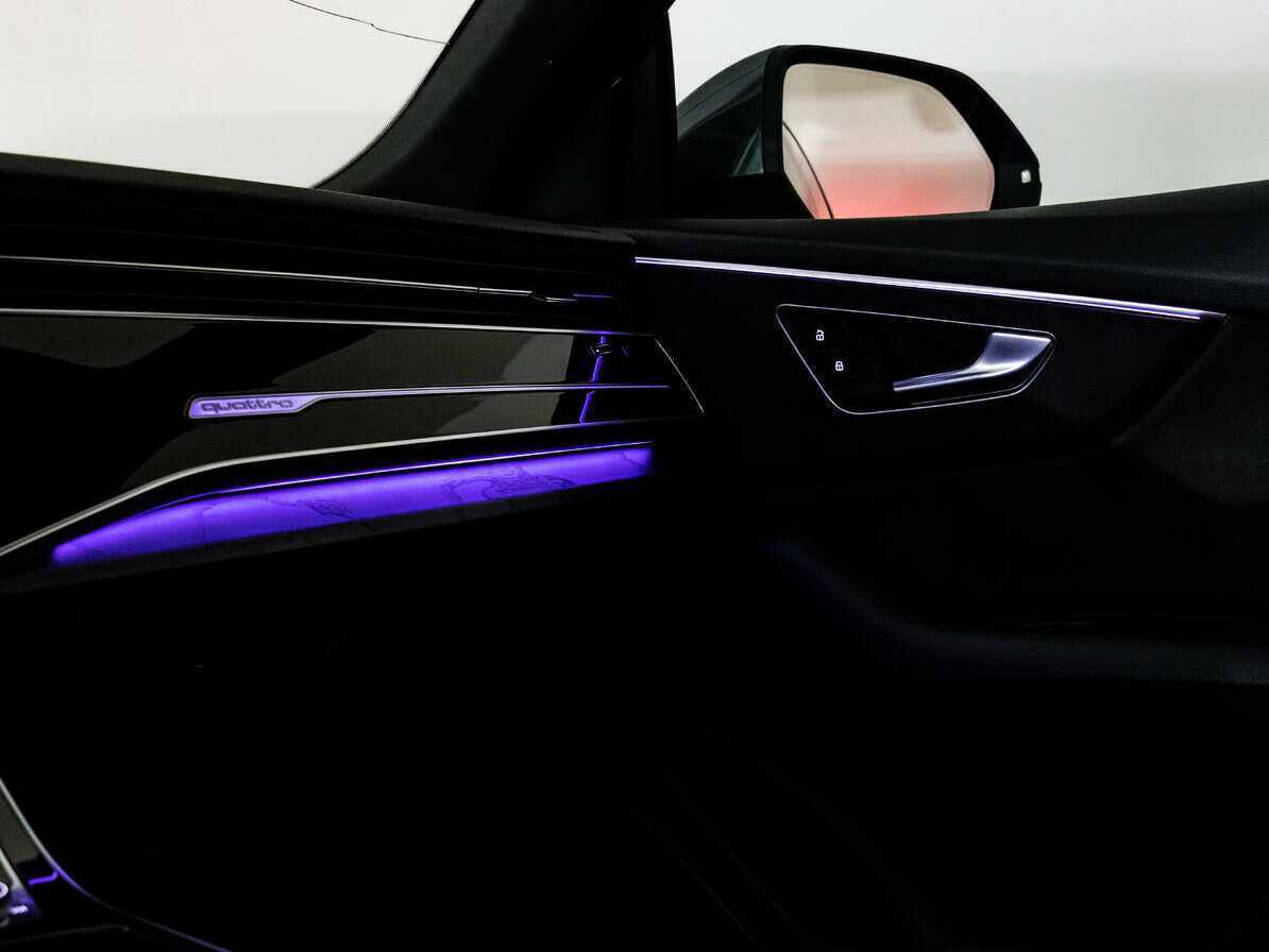 Audi Q8 с пробегом — 2018 год. Фото: #12